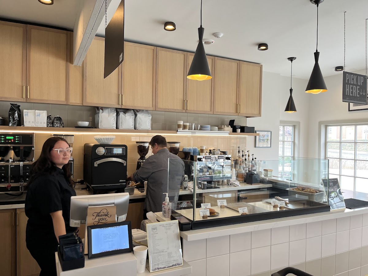 District Cafe Mizell Station